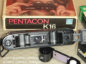 Pentacon K16 geffnet mit ORWO-Kassette 16