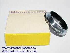 Ihagee-Mikroskopring II mit Ringschwalbe und Gewinde zum Anschluss eines Okularstutzens der Mikroskope L oder N aus Jena in Verbindung mit dem Ihagee-Reprogert