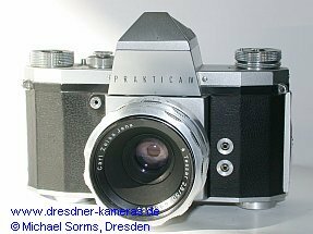 Praktica IV - Modell 1960 mit schwenkbarem Rckspulknopf