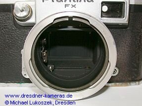 Praktina FX #34807 mit 1 Blitzbuchse und Blendeninnenauslsung